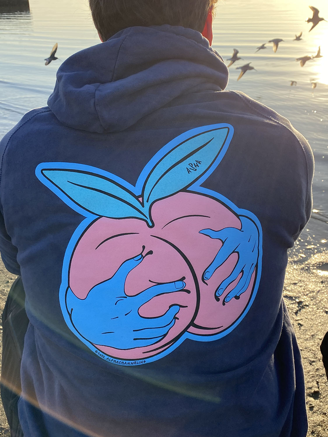 Sudadera con capucha Peach Grab con tinta Puff