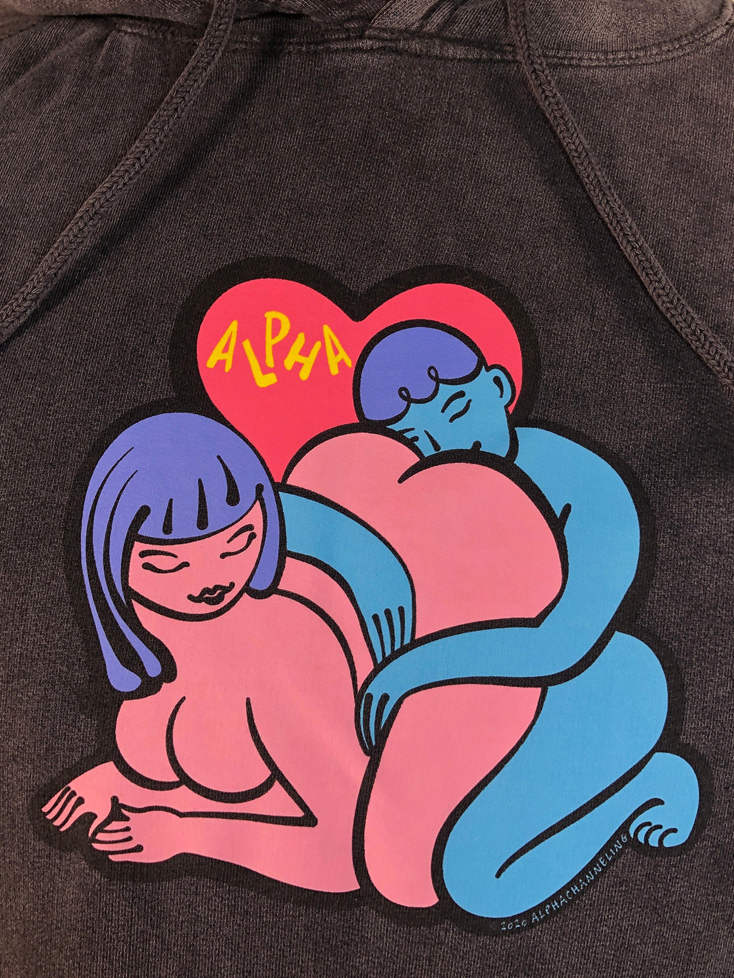 Sudadera con capucha acurrucada